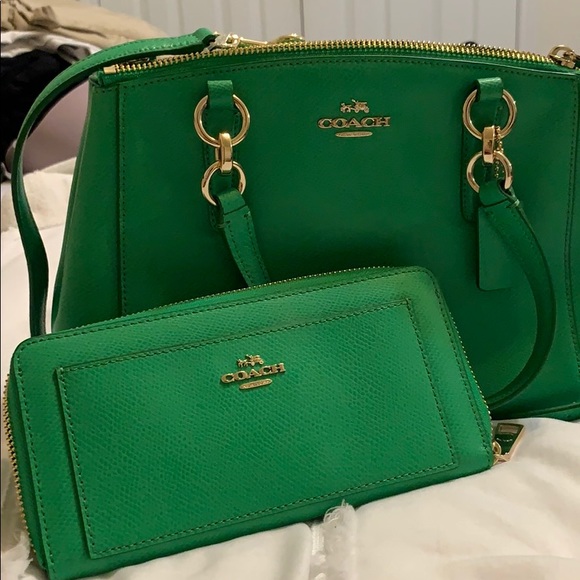 Coach Handbags - Brand new coach Purse with wallet
